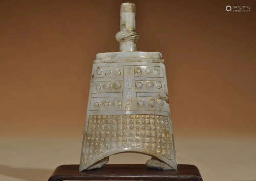 A HETAIN WHITE JADE BELL-SHAPED ORNAMENT