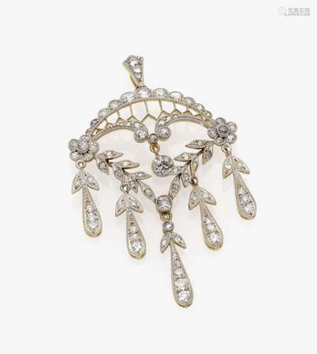 A DIAMOND SET PENDANT France, circa 1910