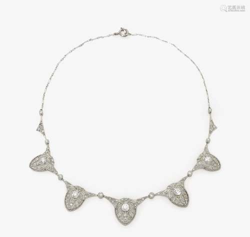 A HISTORICAL DIAMOND SET NECKLACE USA, 1910s-1920s