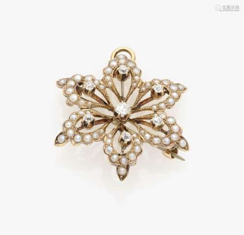 A DIAMOND AND FRESHWATER PEARL SET FLORAL BROOCH USA, Historicism, circa 1885-1890