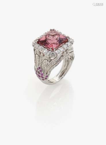 A TOURMALINE AND DIAMOND RING