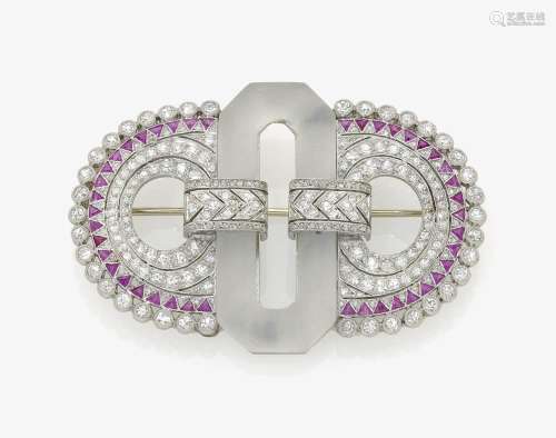 A HISTORICAL BROOCH SET WTIH DIAMONDS, RUBIES AND ROCK CRYSTAL France, Art Déco, 1930s
