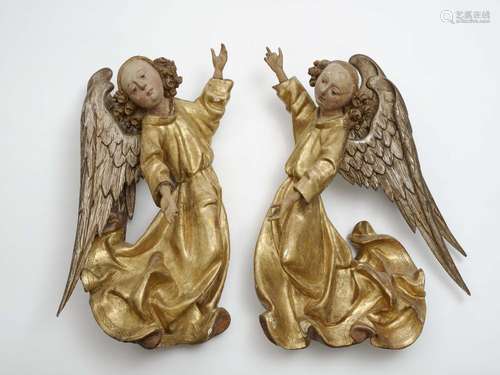 A PAIR OF ANGELS Landshut, circa 1490