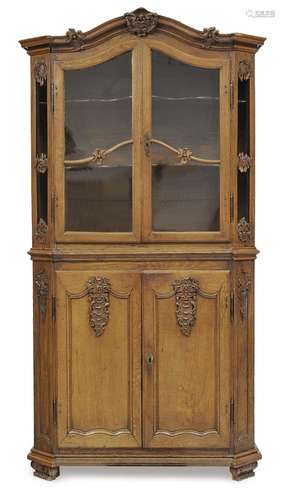 A VITRINE Aachen/Liège, 18th century