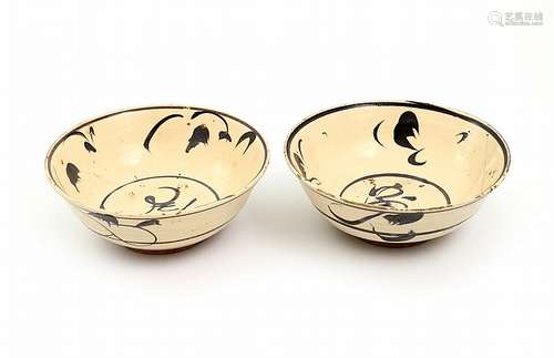 PAIR OF BOWLS