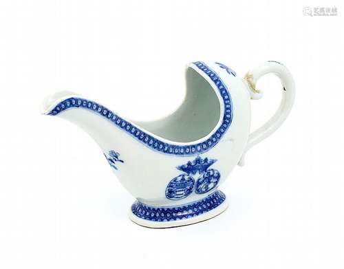 ARMORIAL GRAVY BOAT