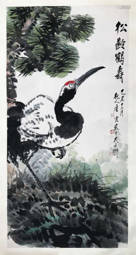 CHINESE SCROLL PAINTING OF CRANE UNDER PINE
