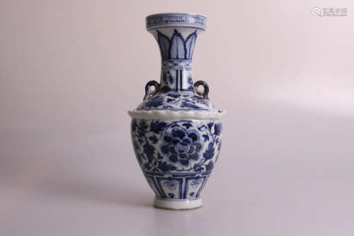 Chinese Blue And White Double Ears Pocelain Vase