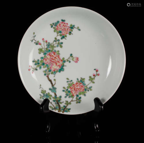 wd Pinkish Glazed Famille Rose Porcelain Plate
