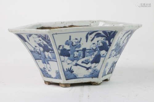QIng Blue and White Planter