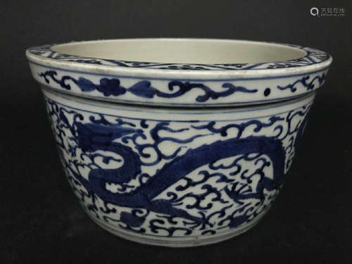 Chinese Blue And White Porcelain Fish Jar