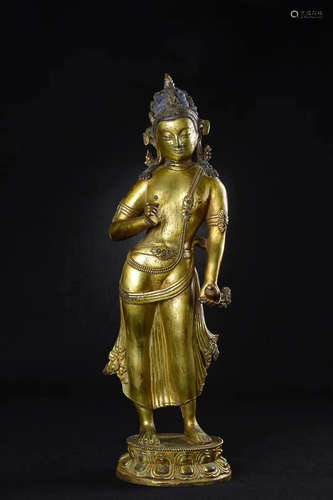 17-19TH CENTURY, A GILT BRONZE BUDDHA DESIGN FIGURE, QING DYNASTY