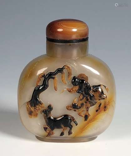 Chinese Agate Snuff Bottle