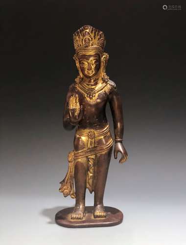 Gilt Bronze Figure of Acuoye GuanYin