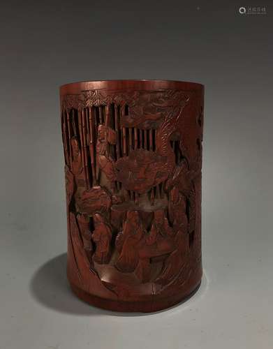 Finely Carved Bamboo 'Scholars' Brush Pot