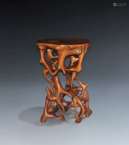 Boxwood Root Stand