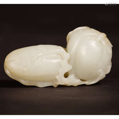 CHINESE WHITE JADE CARVED GOURD