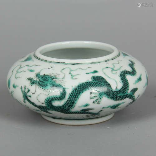 CHINESE GREEN DRAGON PORCELAIN WATER COUPE