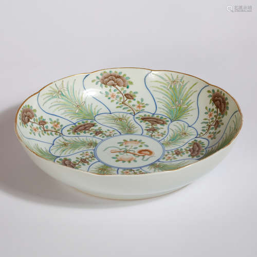 CHINESE FAMILLE ROSE PORCELAIN PLATE