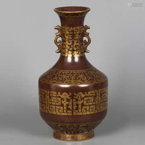 CHINESE GILDED TEA DUST GLAZED VASE