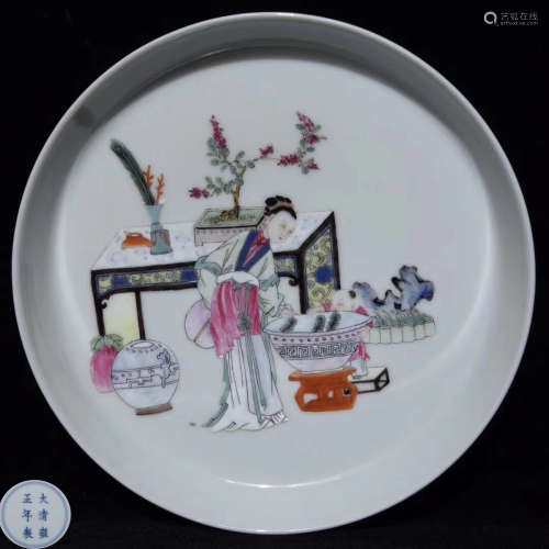 A FAMILLE-ROSE LADY PATTERN PLATE WITH MARK