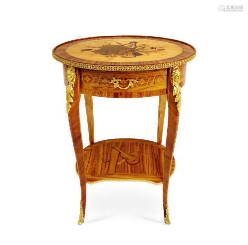 法国 路易十六风格 铜鎏金镶嵌珍贵木材拼乐器图细木桌
