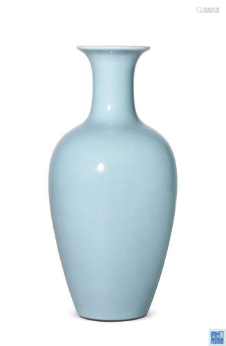 天蓝釉观音瓶