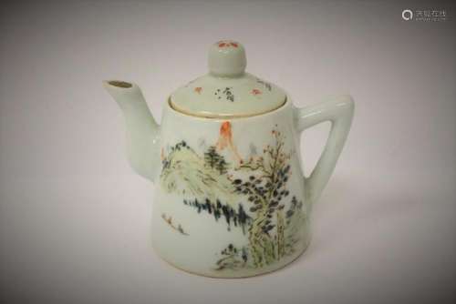 A small Chinese Republic qianjiangcai porcelain teapot