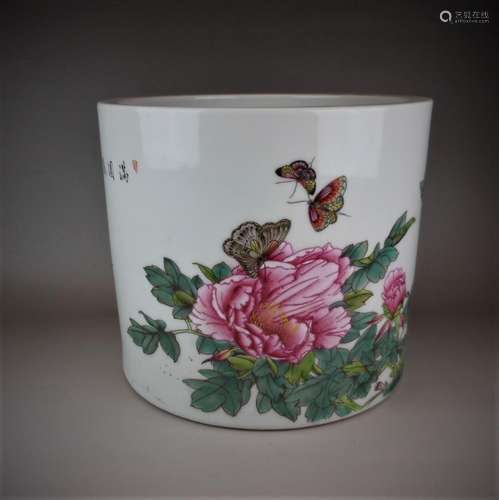 A Chinese late Qing/Republic famille rose porcelain brush holder, [Zhang Shibao] mark