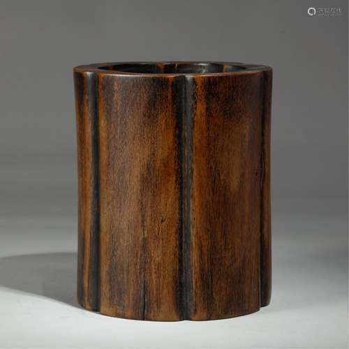 CHINESE BAMBOO CARVED BRUSH POT