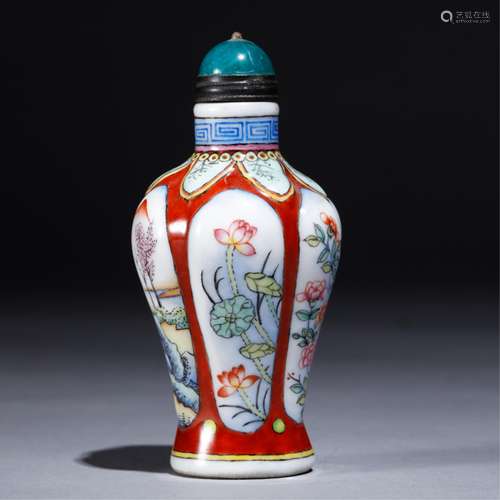 CHINESE ENAMELS ON PORCELAIN SNUFF BOTTLE