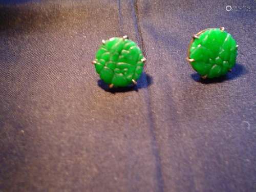 A pair Chinese 14K jadeite earrings