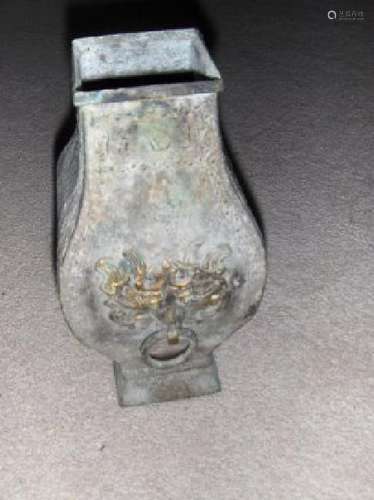 chinese bronze vase.