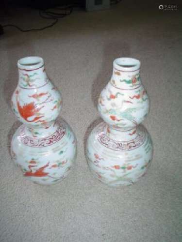 Chinese a pair of late ming early qing vases.