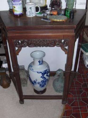 Chinese qing dynasty Huanghuali Table.