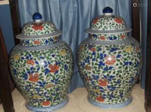 A pair of large late ming early qing vases.