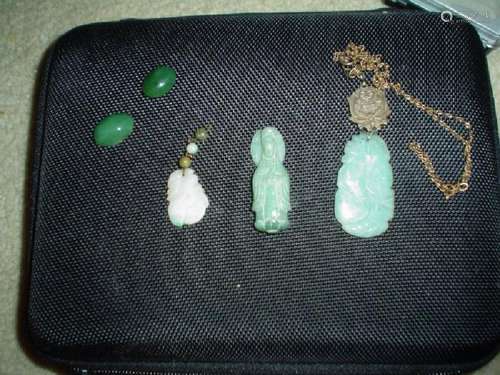 A group of jade/jadeite items.