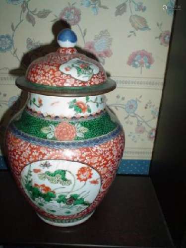 Chinese 18th century famille verte vase