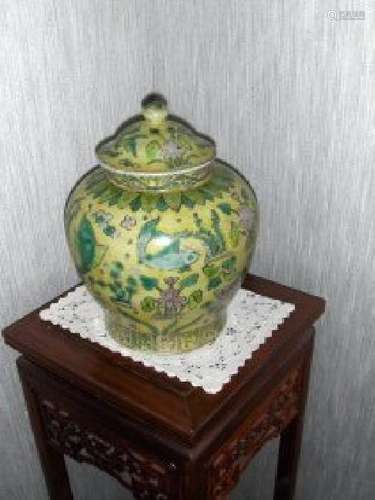 Chinese ming jiajing vase, mark and of the period