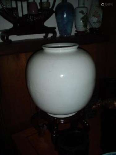 Chinese yuan dynasty white jar, very large, ex-christie