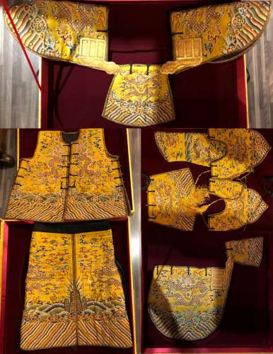 Very Rare Imperial Yellow Embroidered Dragon Robe/Armor