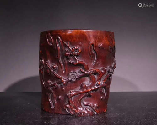 A BAMBOO WOOD CARVED BRUSH POT