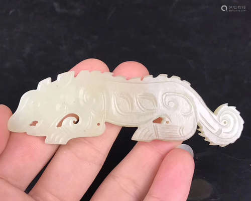 ANCIENT HETIAN JADE PENDANT WITH DRAGON DESIGN