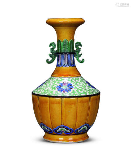 清中期 黄釉三彩花卉纹洗口瓶