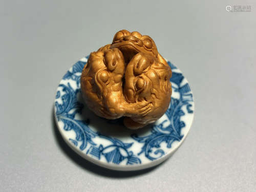 CHINESE BOX WOOD CARVED TOAD INCENSE STAND