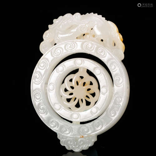 CHINESE WHITE JADE PENDANT