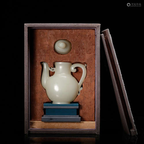 CHINESE WHITE JADE WINE EWER ON ORIGINAL BOX