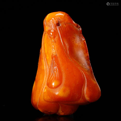 CHINESE HONEY AMBER PENDANT