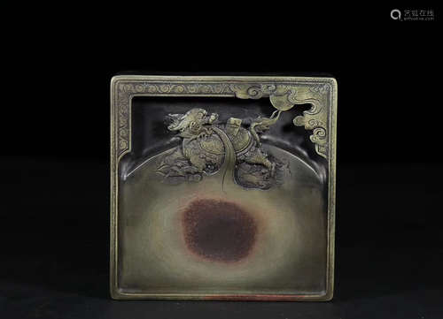 18-19TH CENTURY, A KIRIN BEAST&CLOUD PATTERN INKSTONE, LATE QING DYNASTY