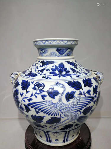 A BLUE&WHITE DOUBLE-EAR JAR